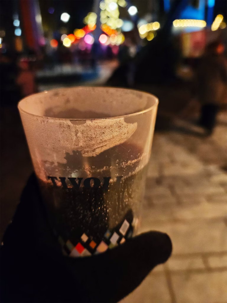 Jarmark Bożonarodzeniowy w Ogrodach Tivoli - popularny Glogg