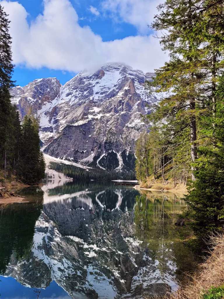 Lago di Braies - najpiękniejsze jezioro w Dolomitach